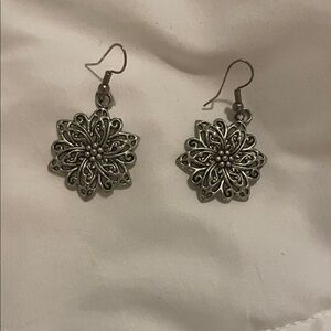 Elegant Silver Floral Earrings